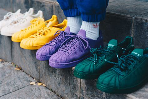 cuanto valen las adidas pharrell|pharrell williams clothing.